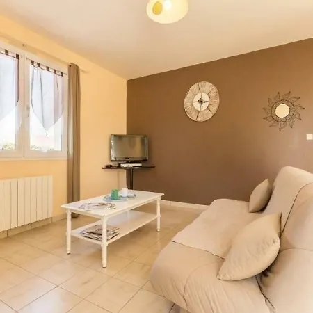 House De La Pointe *